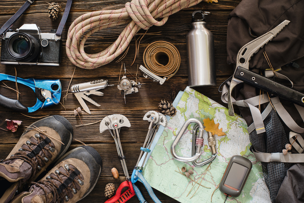 10 essentials for hiking